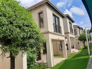 3 Bed Townhouse in Whitney Gardens