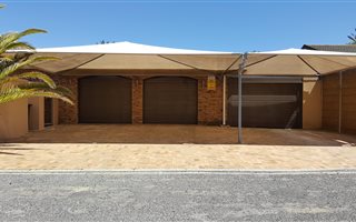 5 Bedroom House in Flamingo Vlei