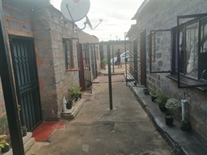 2 Bed House in Ivory Park