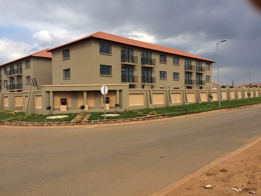 2 Bedroom Apartment to rent in Soshanguve RR1016924 Private Property