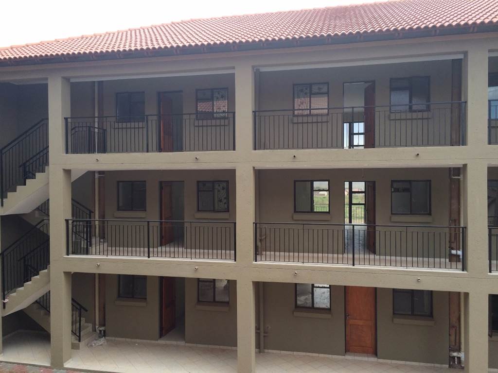 2 Bedroom Apartment to rent in Soshanguve RR1016924 Private Property