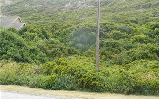660 m² Land available in Jongensfontein