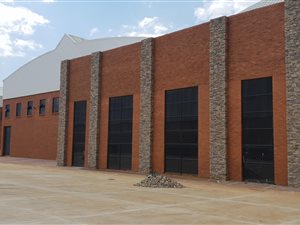 2270 m² Industrial space in Pomona