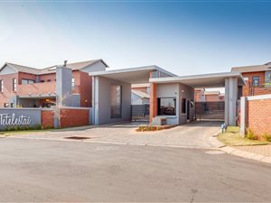 3 Bed Townhouse in Willowbrook