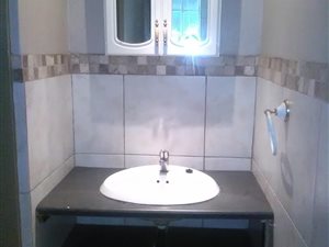 1 Bed Garden Cottage in Bloubosrand