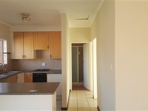 2 Bed Apartment in Mooikloof Ridge