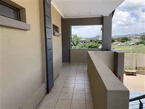 2 Bed Apartment in Ruimsig