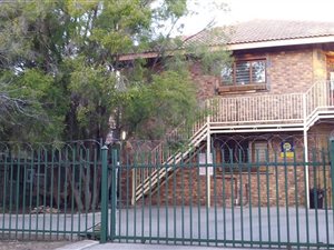 3 Bed Apartment in Brits Central