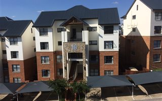 2 Bedroom Apartment in Kyalami Hills