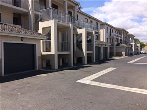 2 Bed Apartment in Parklands