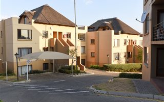 2 Bedroom Apartment in Northcliff