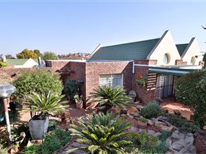 2 Bed Townhouse in Oakdene