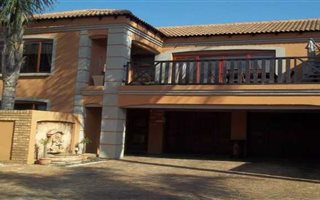 3 Bedroom Cluster in Dal Fouche