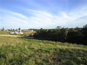 737 m² Land available in George Central