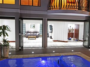 6 Bedroom House in Royal Alfred Marina