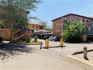 76 m² Commercial space in Tijger Valley and surrounds
