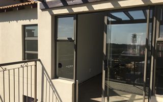 2 Bedroom Apartment in Honeydew