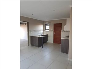 3 Bed House in Clayville