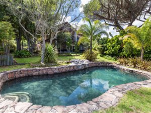 4 Bed House in Constantia Upper