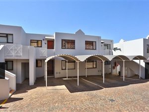 2 Bed Apartment in Northcliff