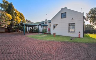 3 Bedroom Townhouse in Birchleigh North