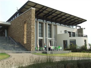 2 Bed Apartment in Jackal Creek Golf Estate