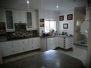 4 Bed House in Dowerglen
