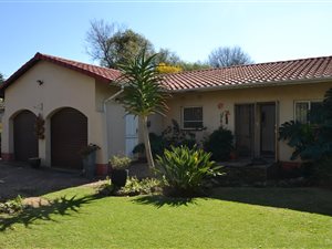 4 Bed House in Highway Gardens