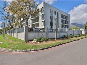 2 Bed Apartment in Stellenbosch Central