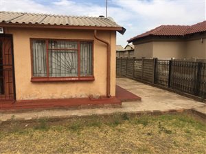 2 Bed House in Daveyton