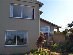 4 Bed House in Trafalgar
