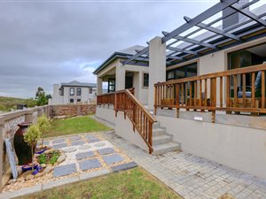 3 Bed House in Kraaibosch