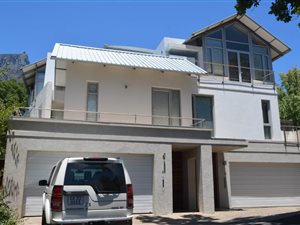 3 Bed Townhouse in Higgovale