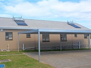 2 Bed Townhouse in Gonubie