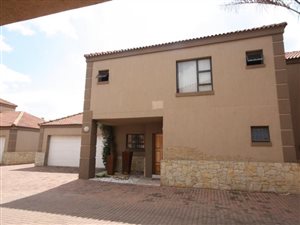 3 Bed Townhouse in Mantevrede