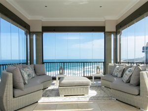 3 Bed Penthouse in Westbrook