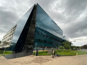 835 m² Commercial space in Rosebank