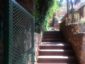 3 Bedroom House in Bezuidenhout Valley
