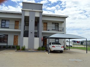 2 Bed Apartment in Witpoortjie