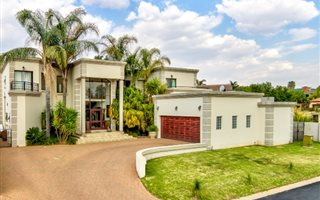 4 Bedroom House in Glen Erasmia