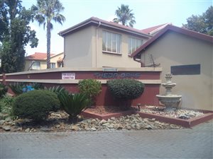 2 Bed Apartment in Lakefield