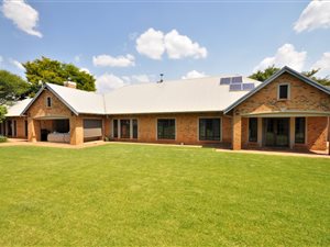 4 Bed House in Olympus AH