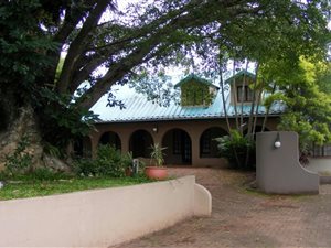 12 Bed House in Banners Rest