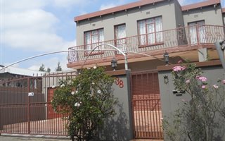 4 Bedroom House in Bosmont