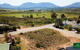 1190 m² Land available in Riversdale
