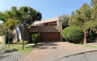 4 Bedroom Townhouse in Khyber Rock