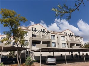 2 Bed Flat in Bryanston