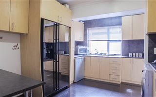 4 Bedroom House in Ottery