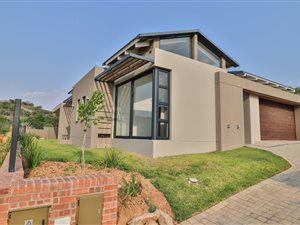 3 Bed House in Sonheuwel