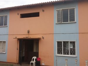 2 Bedroom Apartment in Shastri Park